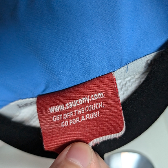 Saucony Running Vest Unisex Lightweight Sleeveless Sz M Athletic - Picture 13 of 16